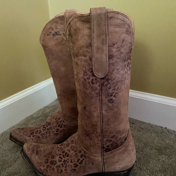 Old Gringo leopard/leopardito boots 8.5 - Picture 2 of 4